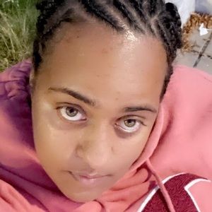 Meet your Posher, Hope